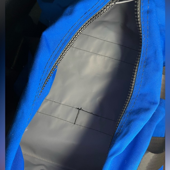 Duffel bag - Picture 6 of 11